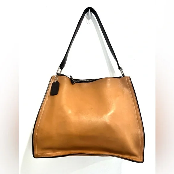 Coach Vintage Camel and Chocolate Brown Lined Shoulder Bag - Picture 2 of 15